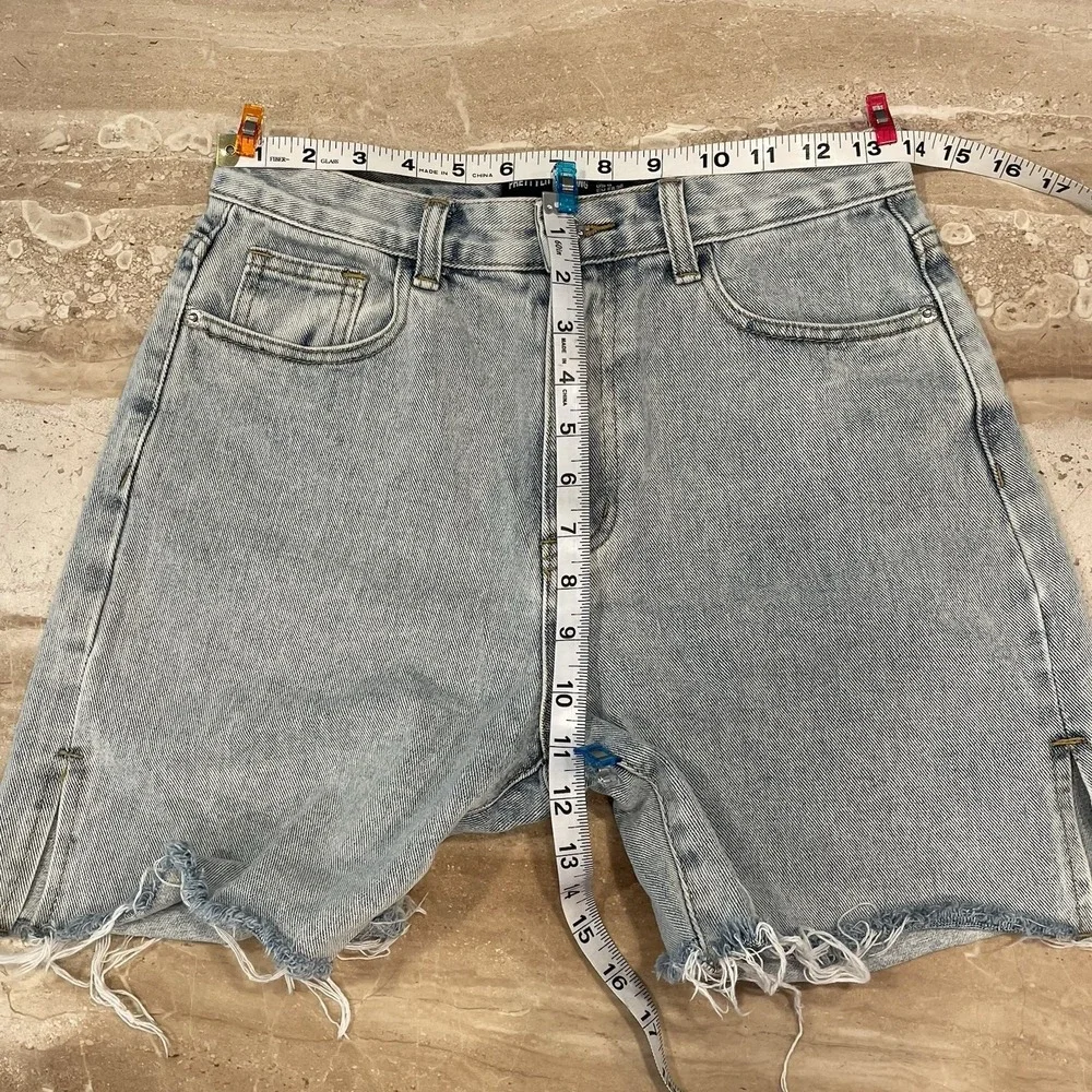 PLT Pretty little thing womens High Waisted stretchy JEAN shorts DENIM UK 8 US 4 - Picture 4 of 7
